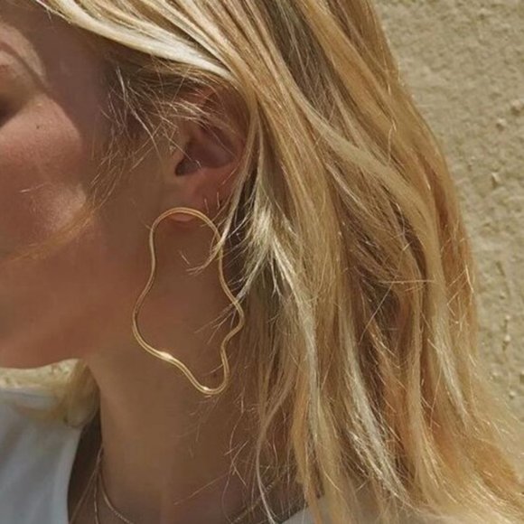 Gold plated Polygon Earrings - Picture 4 of 8